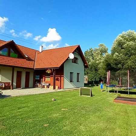 Ubytovanie U Huberta Besenova Exterior foto